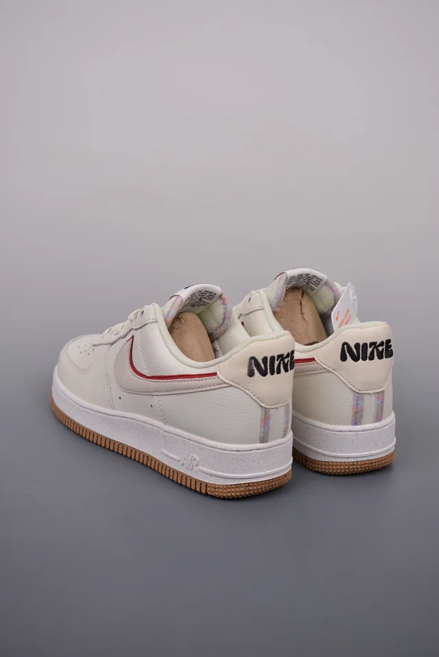 Nike Sneakers Air Force 1 Low Graphic product detail image 31