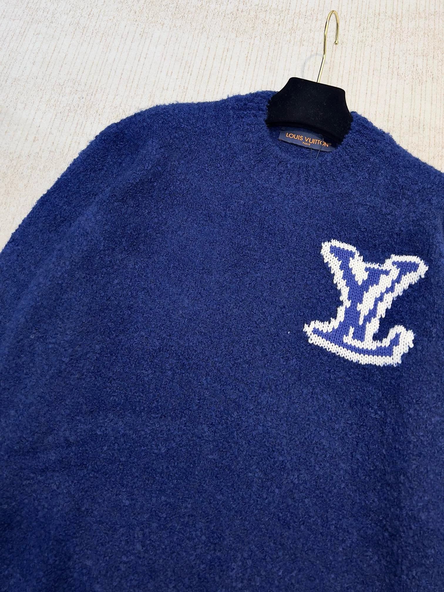 wool knitted sweater 10
