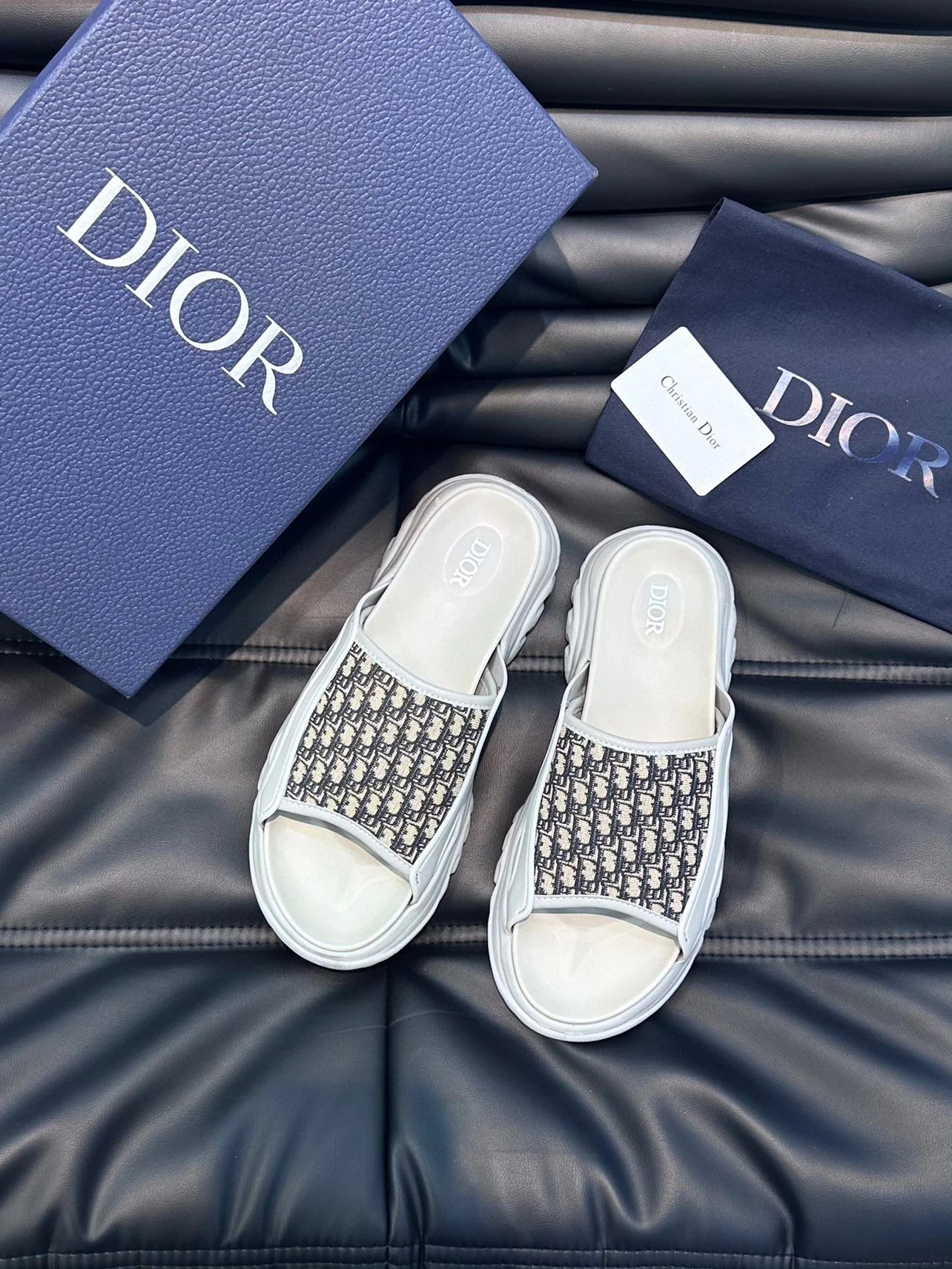 DHTown Oblique Slippers  6