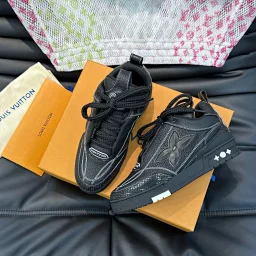 thumbnail for Skate Monogram