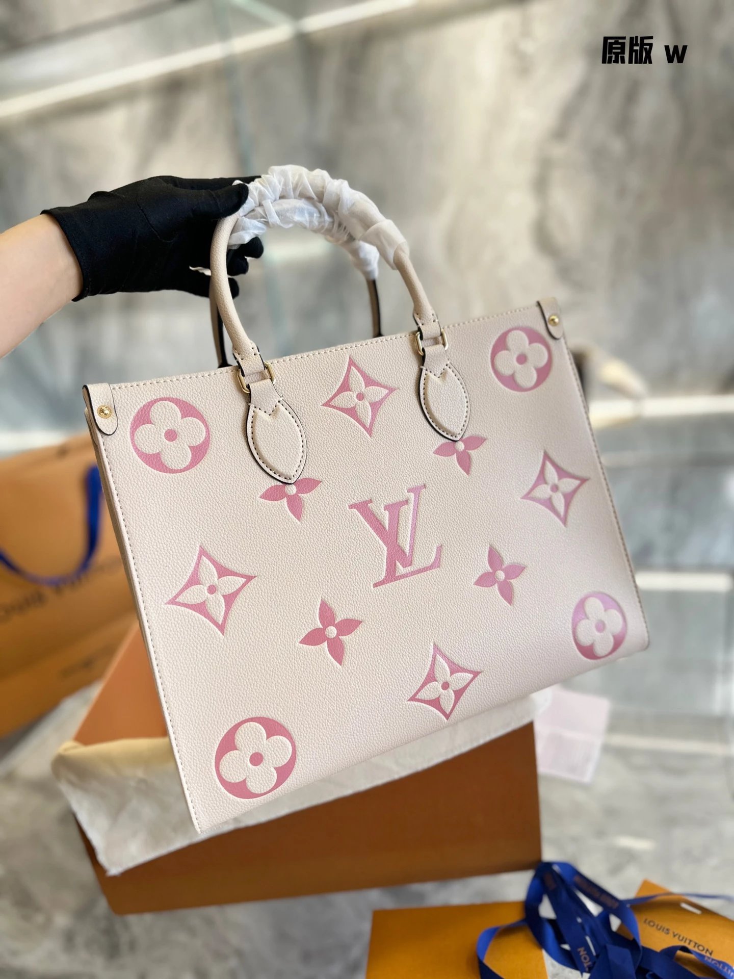 Louis Vuitton OnTheGo Tote Bag