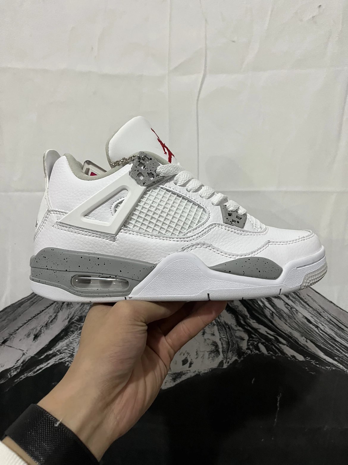 Air Jordan 4
