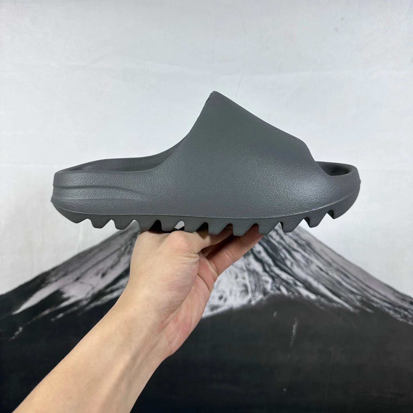 Matte ID4132 Dark Gray