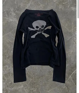 thumbnail for ViviRed LabelCut Sew Skull Print Longsleeve
