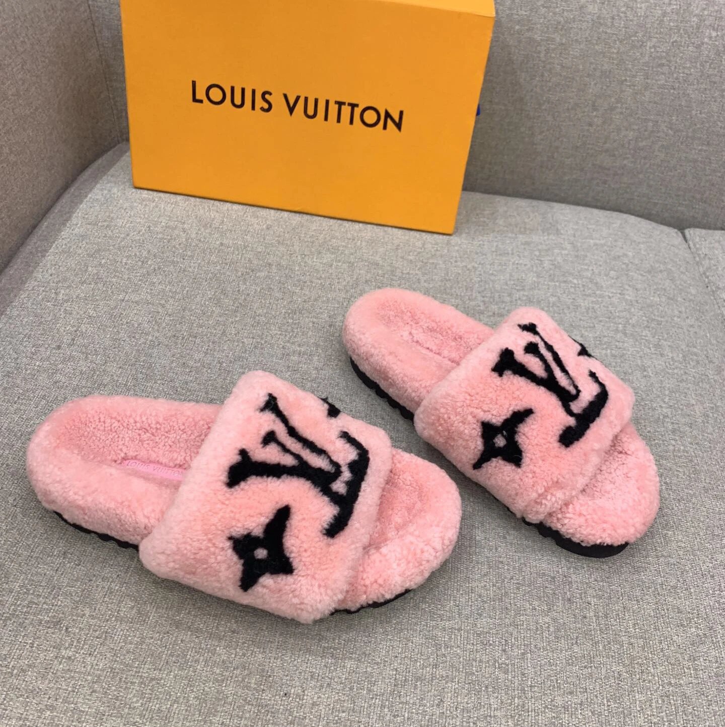 LV Bom Dia Shoes — Pink black letters colorway — USFans Spreadsheet photo