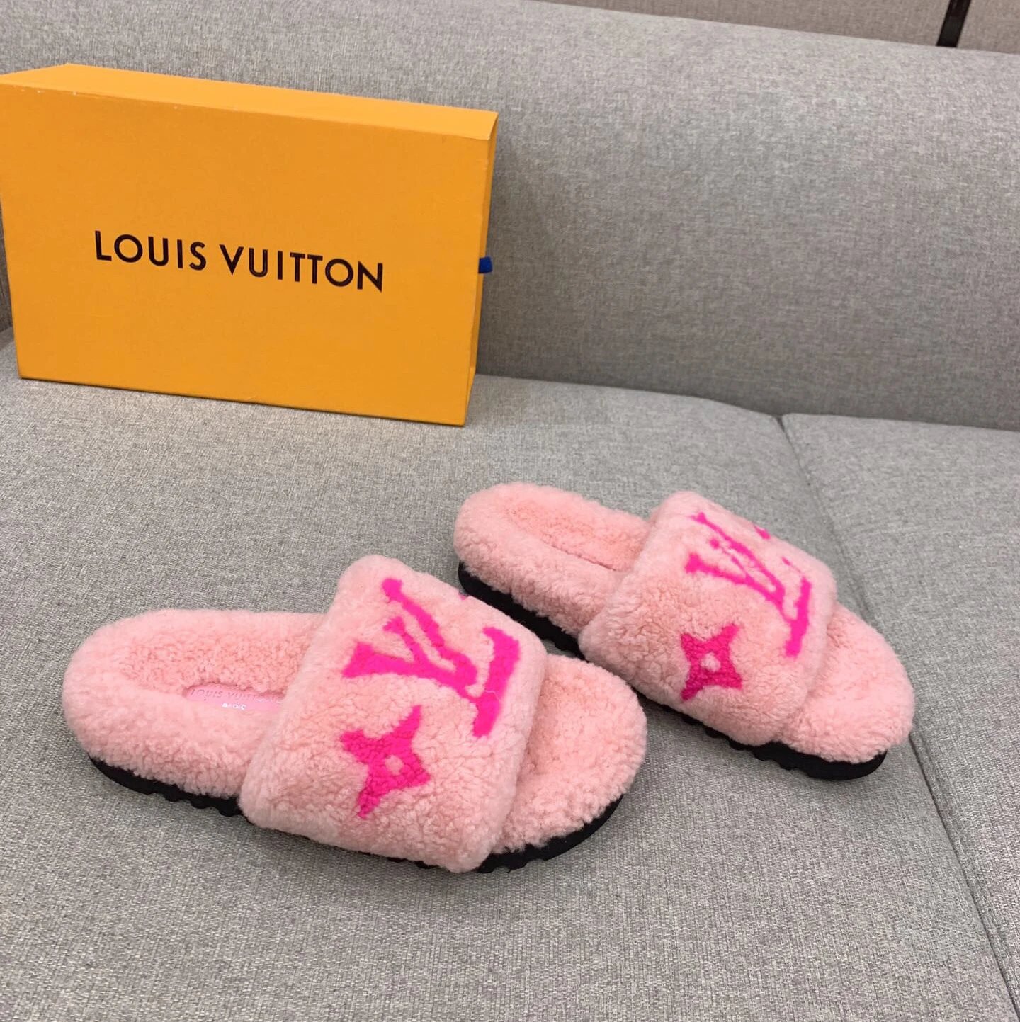 LV Bom Dia Shoes — pink rose red word colorway — USFans Spreadsheet photo