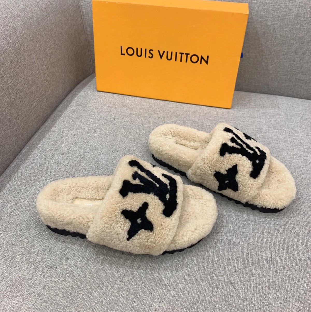 Beige Black