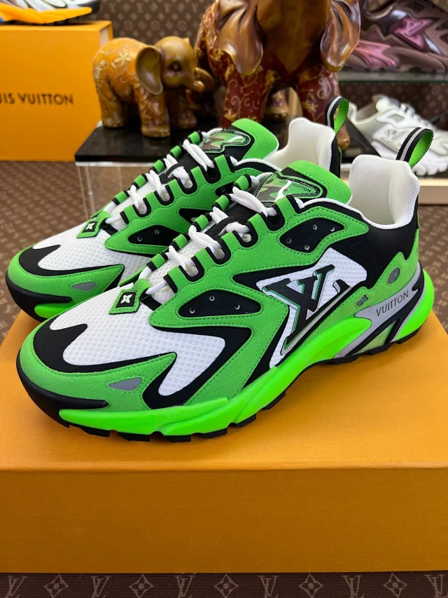 Louis Vuitton Sneakers High-Top Chunky Mesh product detail image 41