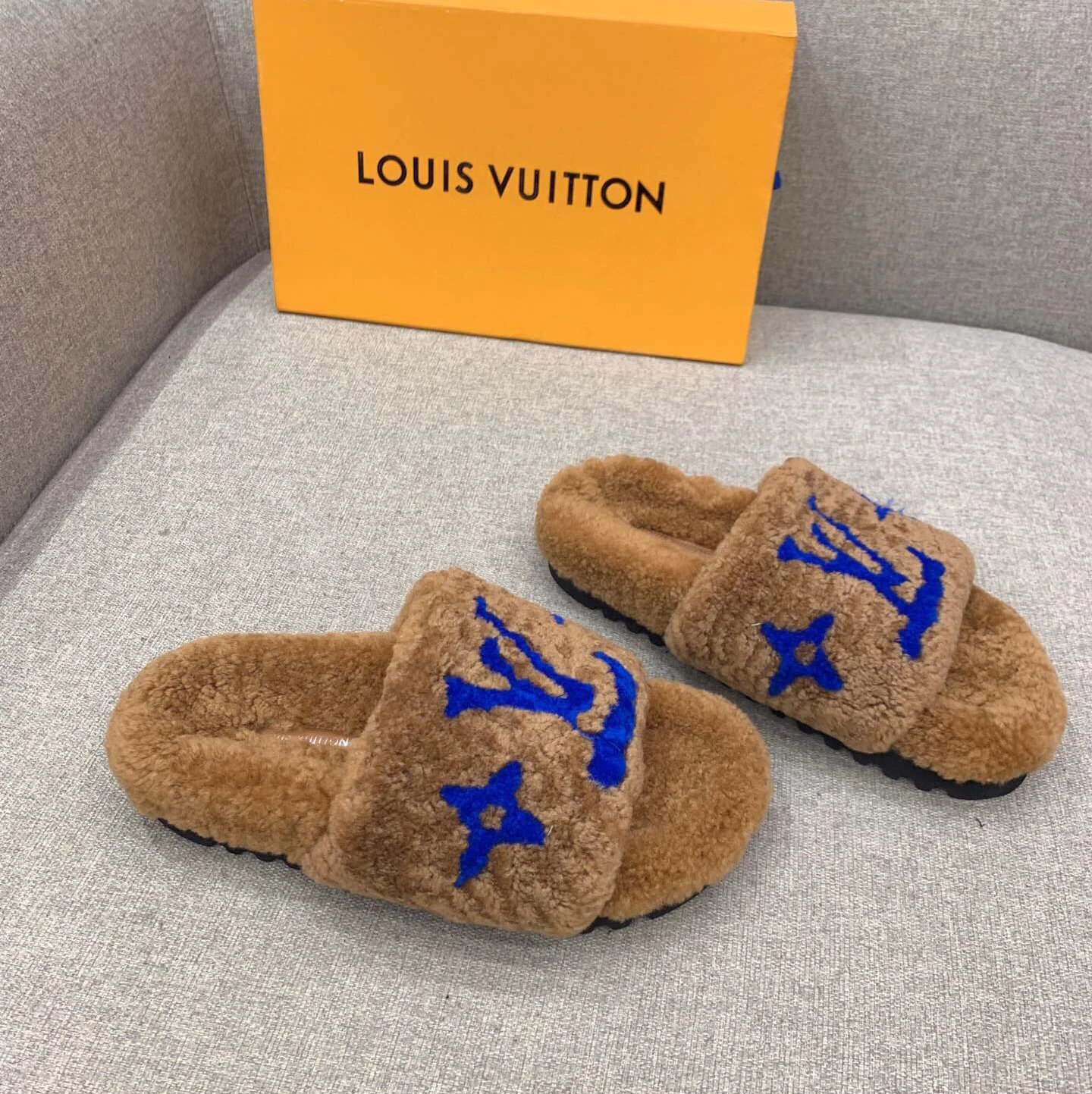 LV Bom Dia Shoes — brown blue word colorway — USFans Spreadsheet photo