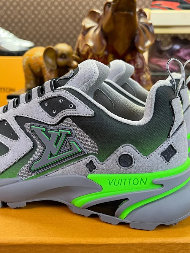 Louis Vuitton Sneakers High-Top Chunky Mesh product detail image 81
