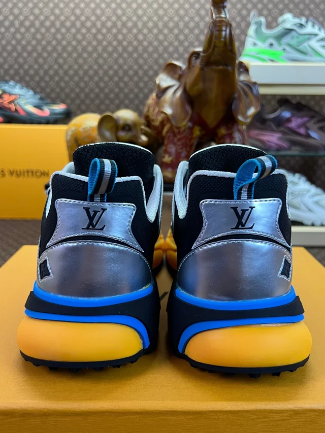 Louis Vuitton Sneakers High-Top Chunky Mesh product detail image 38