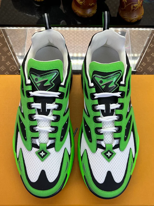 Louis Vuitton Sneakers High-Top Chunky Mesh product detail image 39