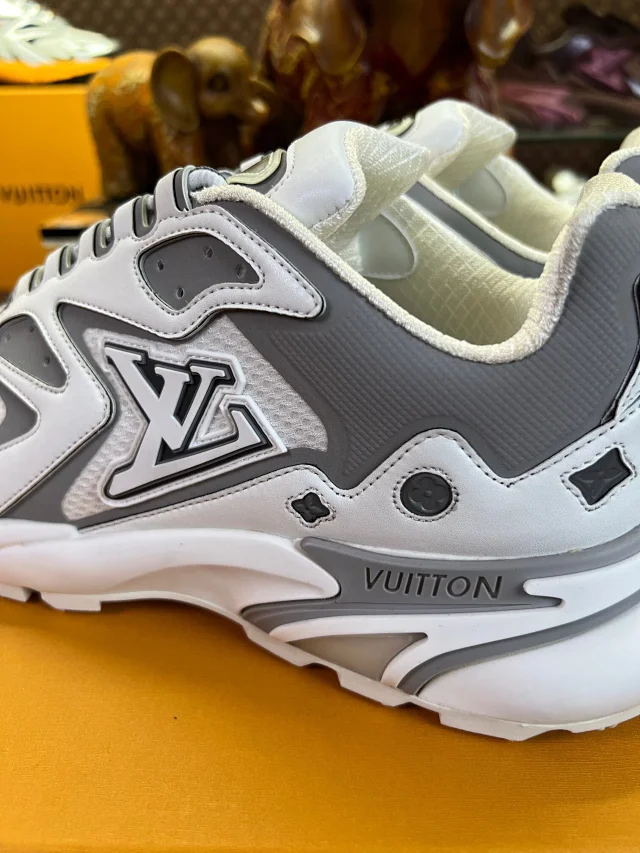 Louis Vuitton Sneakers High-Top Chunky Mesh product detail image 19
