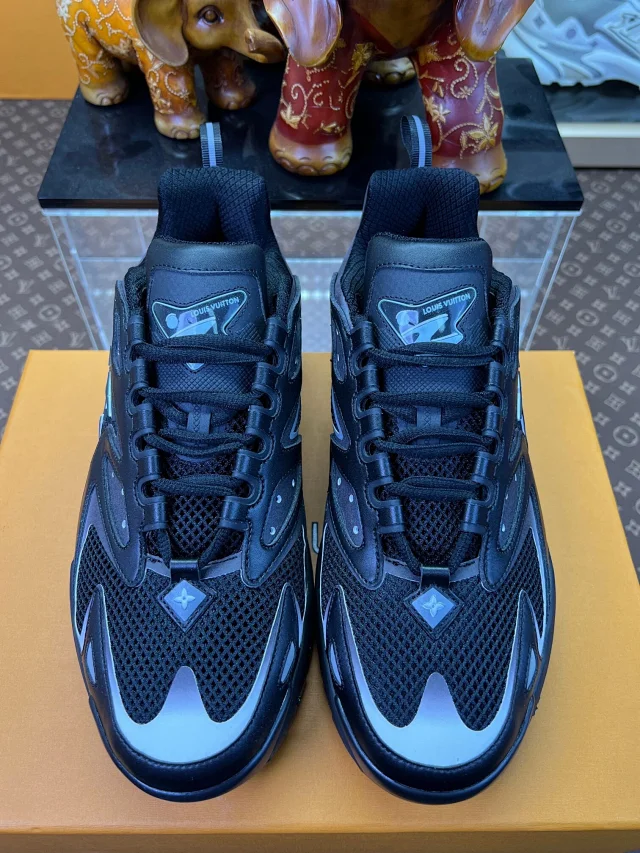 Louis Vuitton Sneakers High-Top Chunky Mesh product detail image 84