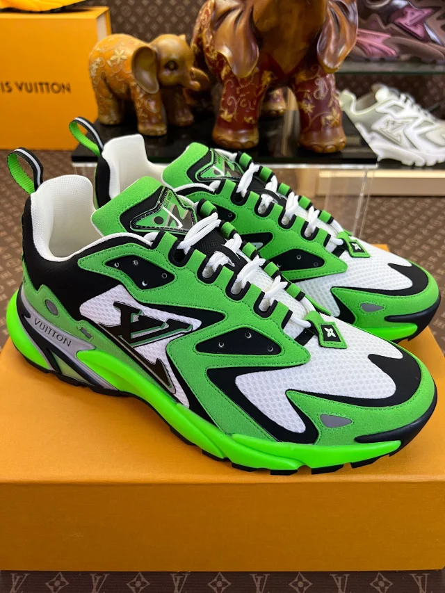 Louis Vuitton Sneakers High-Top Chunky Mesh product detail image 42