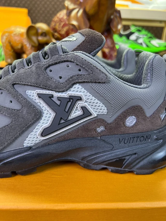 Louis Vuitton Sneakers High-Top Chunky Mesh product detail image 62