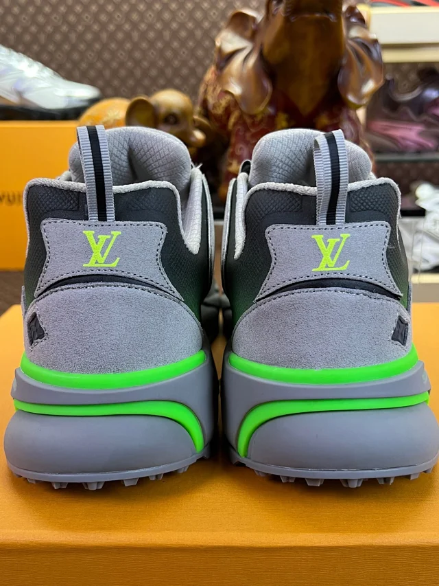 Louis Vuitton Sneakers High-Top Chunky Mesh product detail image 83