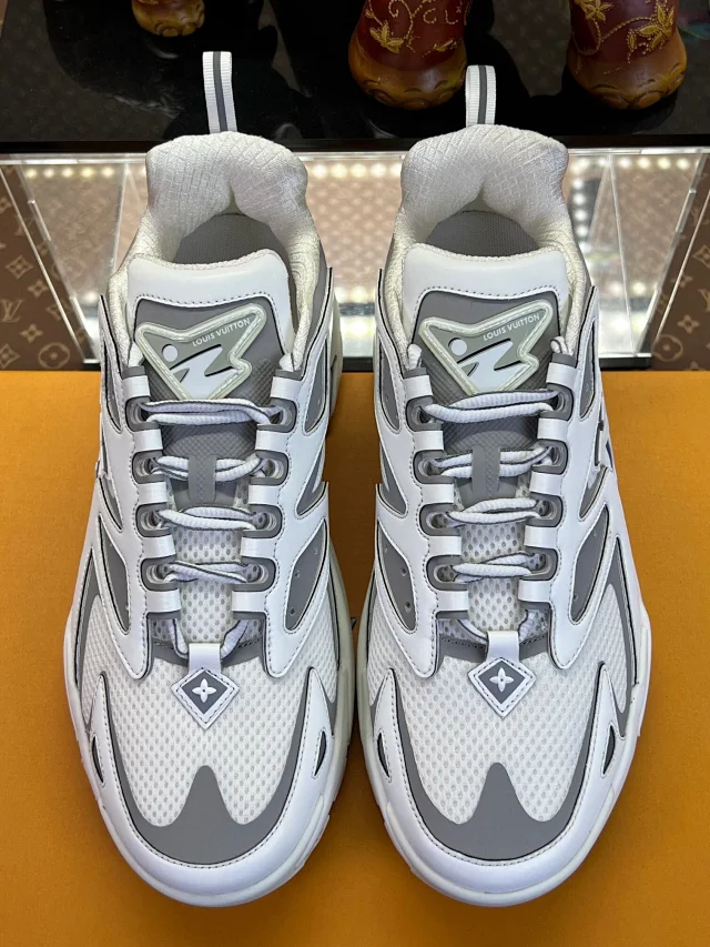 Louis Vuitton Sneakers High-Top Chunky Mesh product detail image 12