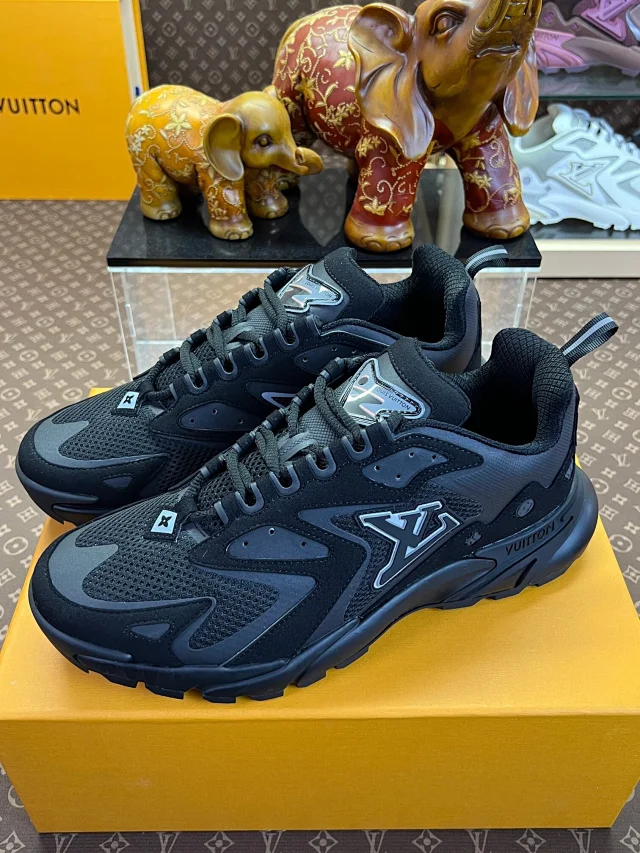 Louis Vuitton Sneakers High-Top Chunky Mesh product detail image 67