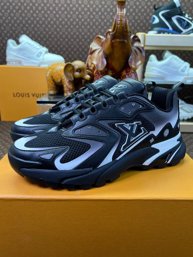 Louis Vuitton Sneakers High-Top Chunky Mesh product detail image 85