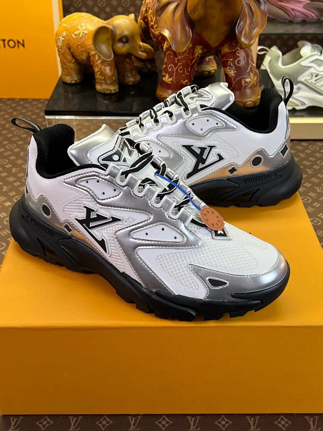 Louis Vuitton Sneakers High-Top Chunky Mesh product detail image 50
