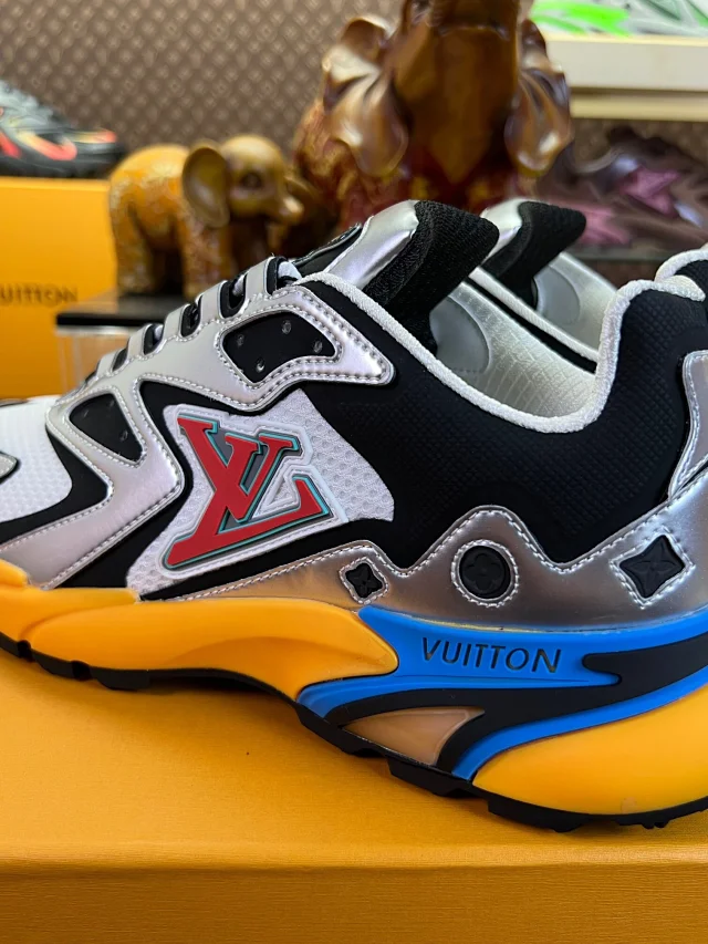 Louis Vuitton Sneakers High-Top Chunky Mesh product detail image 36