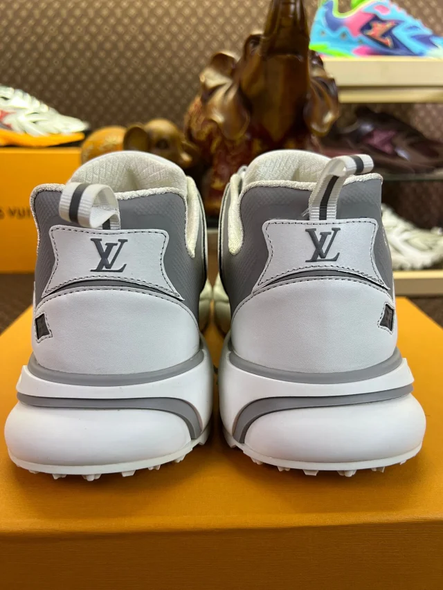 Louis Vuitton Sneakers High-Top Chunky Mesh product detail image 20