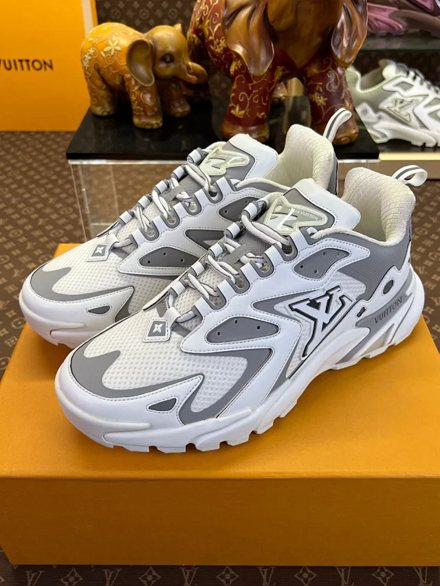Louis Vuitton Sneakers High-Top Chunky Mesh product detail image 13