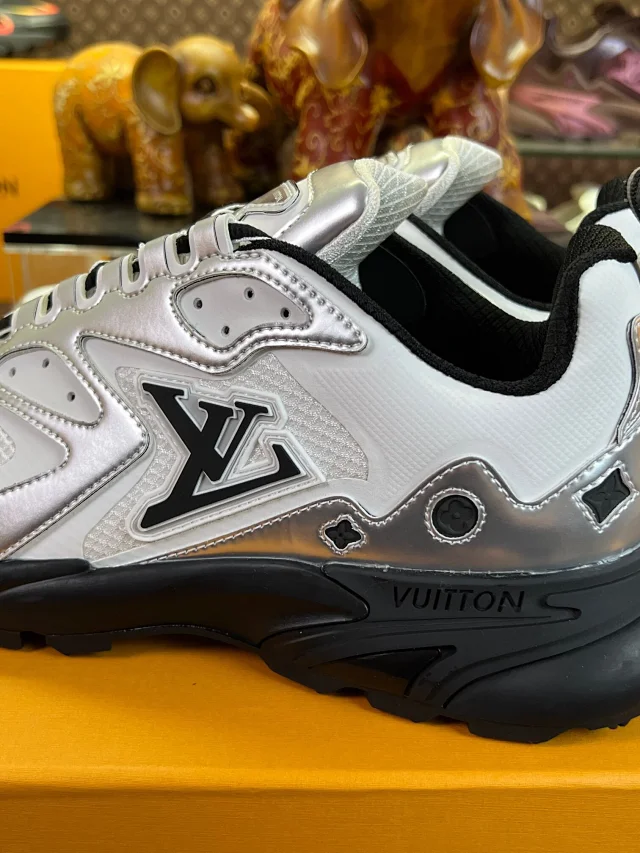 Louis Vuitton Sneakers High-Top Chunky Mesh product detail image 55