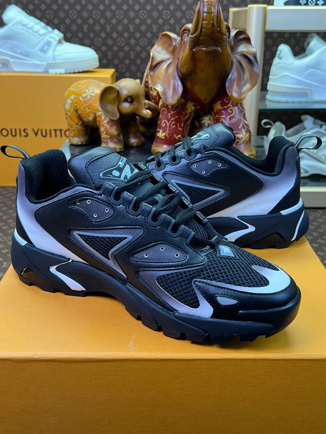 Louis Vuitton Sneakers High-Top Chunky Mesh product detail image 88