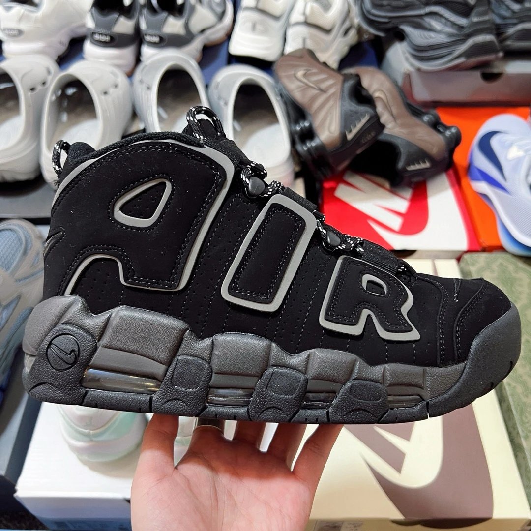 Nike Air Uptempo · 4