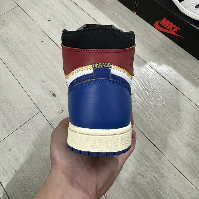 Nike Sneakers Air Jordan 1 High OG product detail image 87