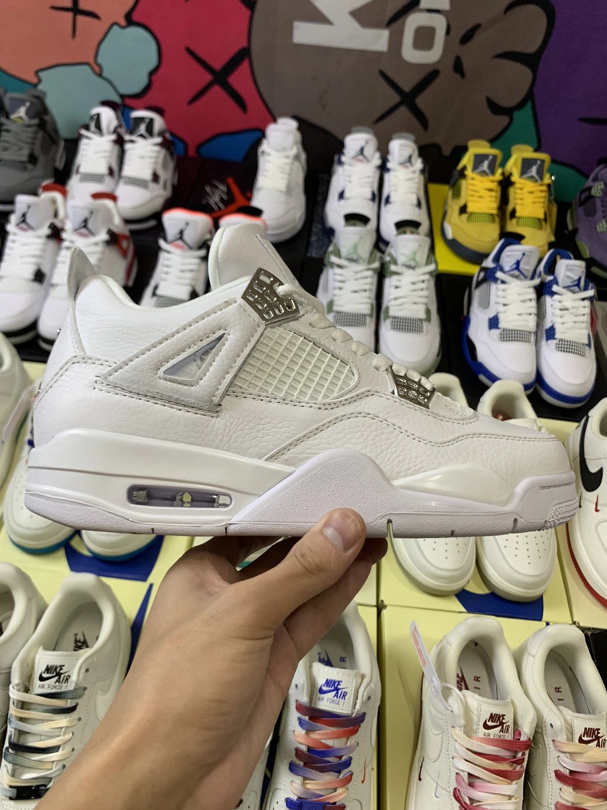 G J4 basketball shoes