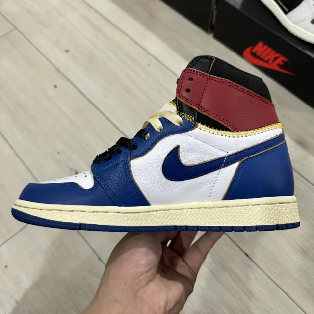 Nike Sneakers Air Jordan 1 High OG product detail image 85