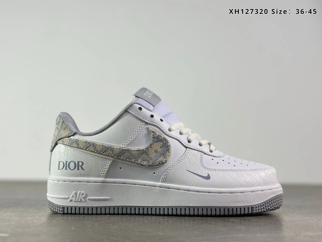 Nike Air Force 1 Low 07 x Dior 联名印花