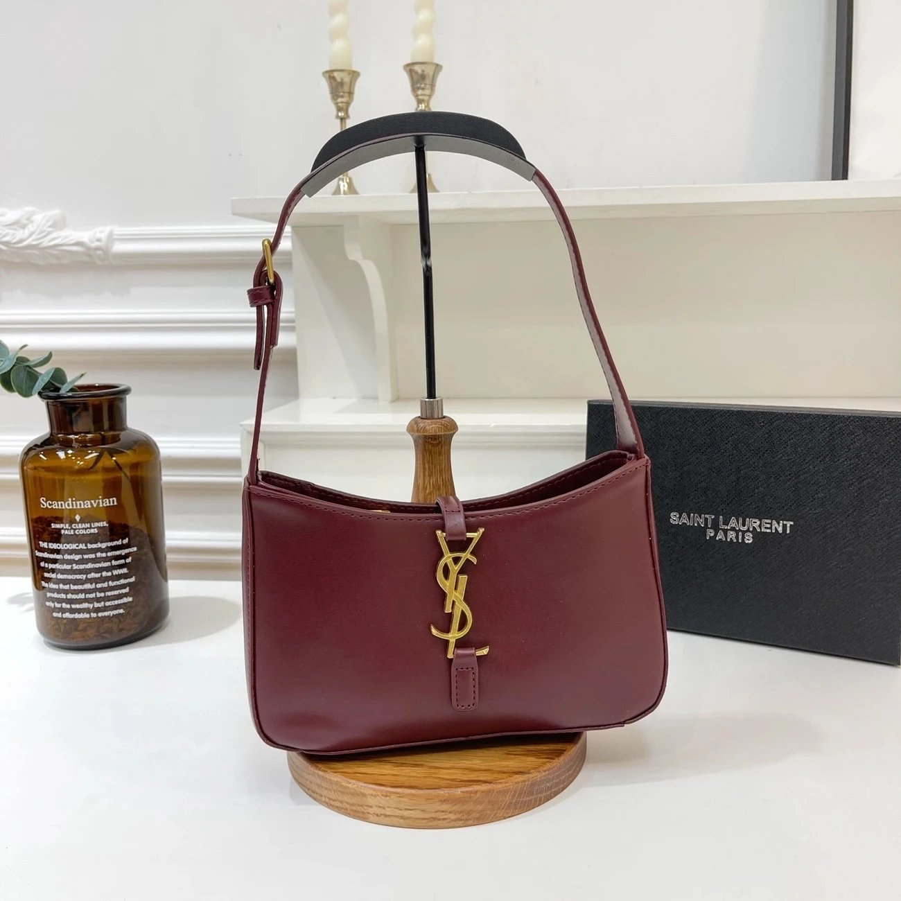Saint Laurent Le 5 À 7 Handbag 11