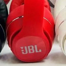 JBL Headphones LIVE 650BT NC over-ear wireless — Red