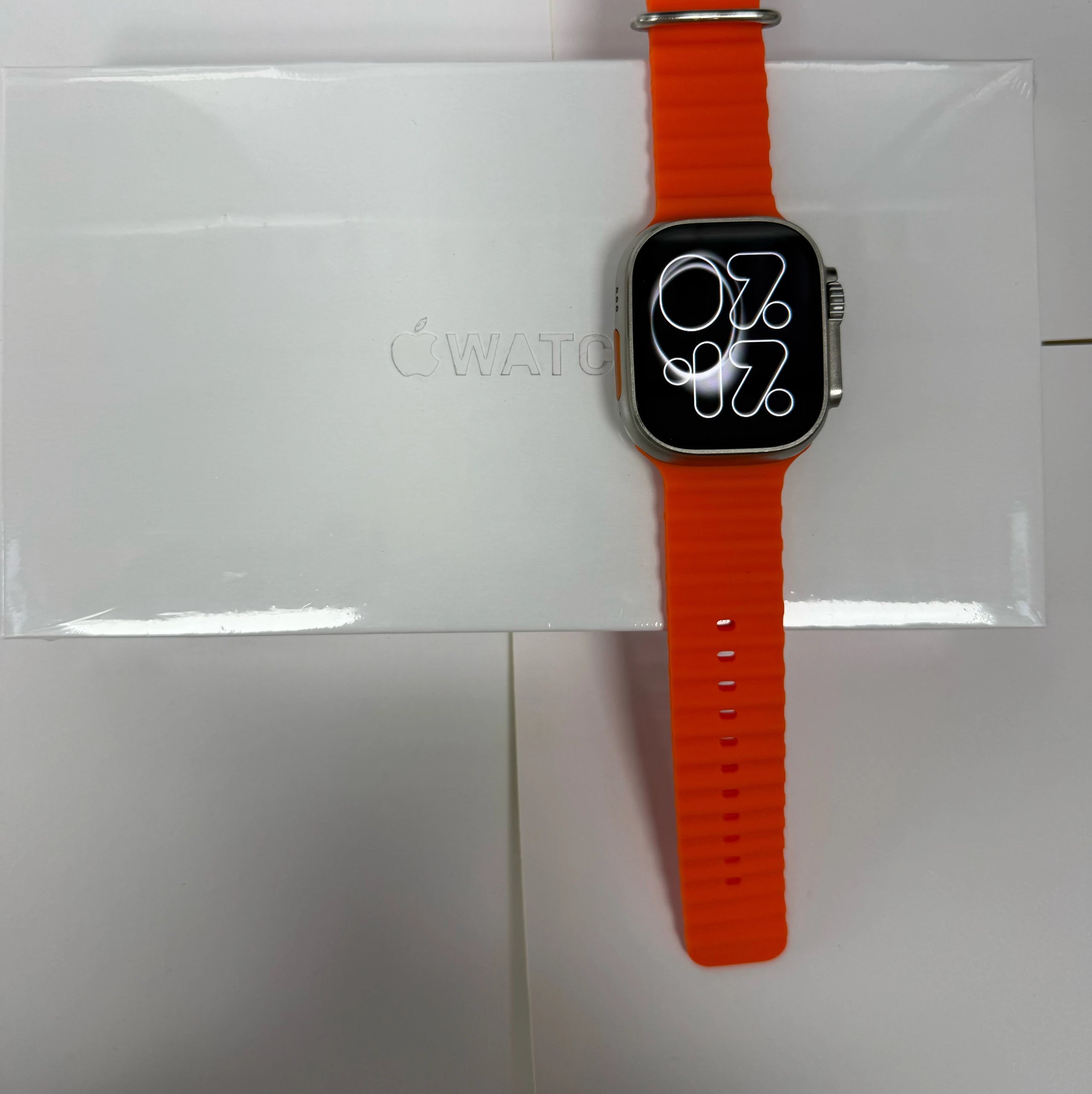 Apple U2 / U3 — U3 orange