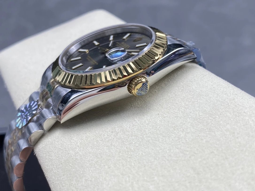Rolex Day-Date and Datejust image 14