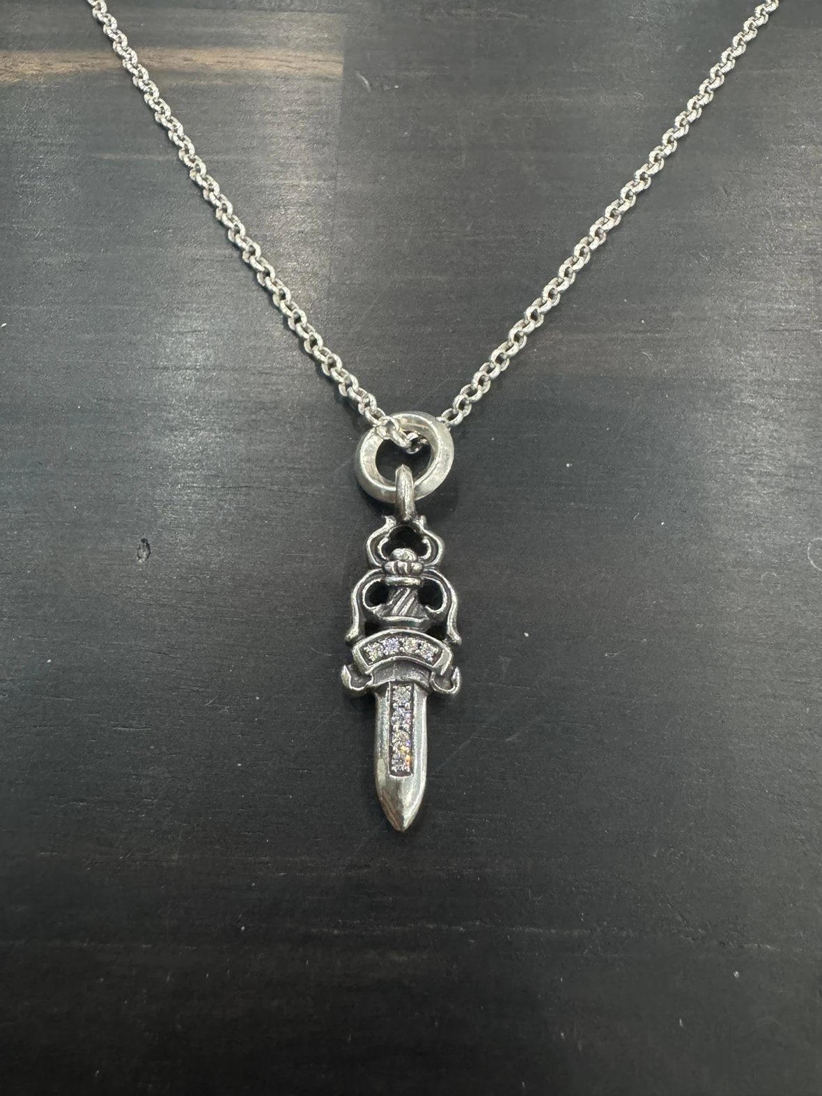 925 silver small diamond inlaid dagger pendant necklace