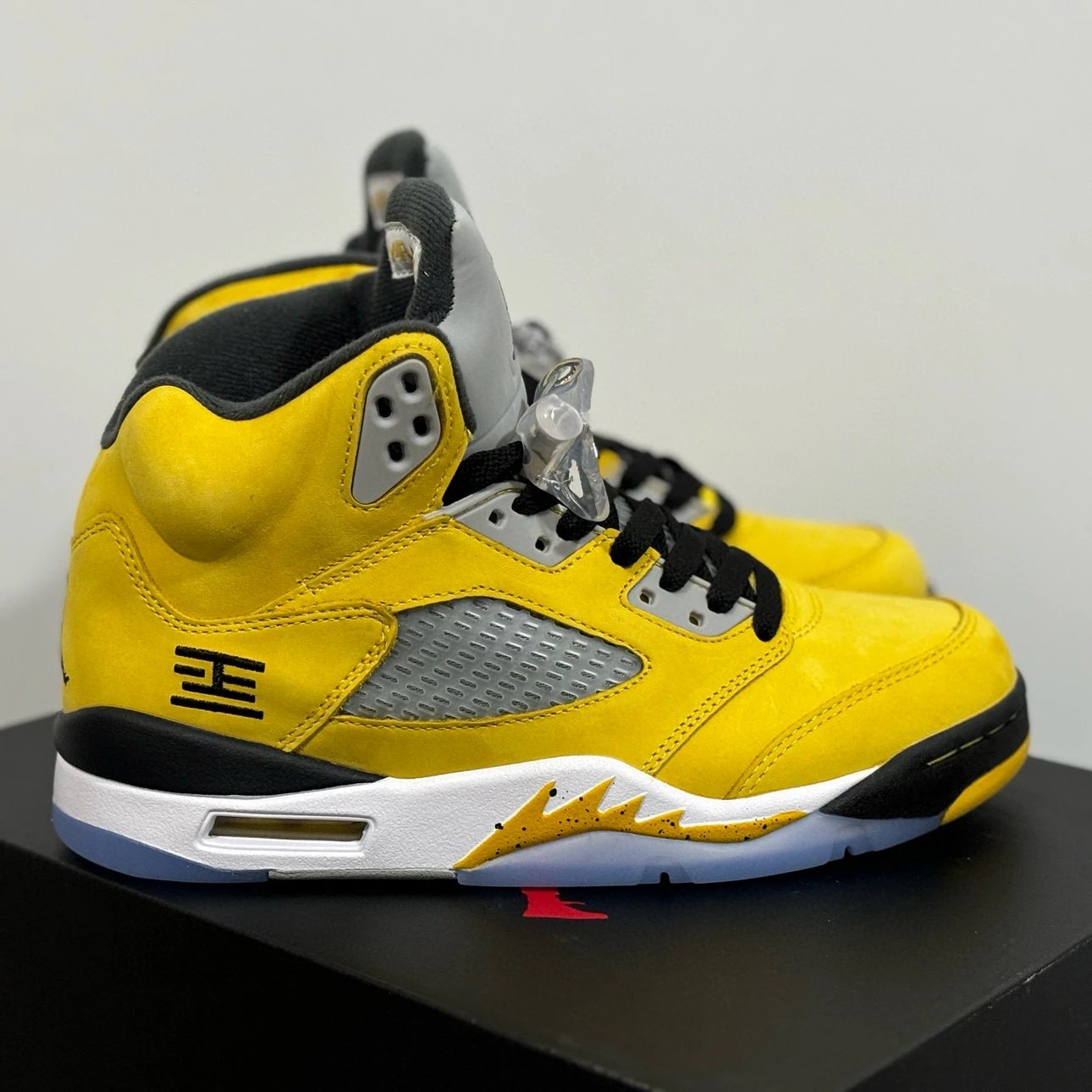 AJ5东京 Air Jordan 5 Retro“Tokyo”乔5黑黄色舒适百搭 防滑耐磨 中帮 复古篮球鞋 IO3372-700