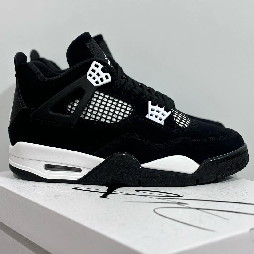 AJ4 White Thunder Air Jordan 4 Retro "White Thunder" Jordan 4 Black and White Retro Basketball Shoes FQ8138-001