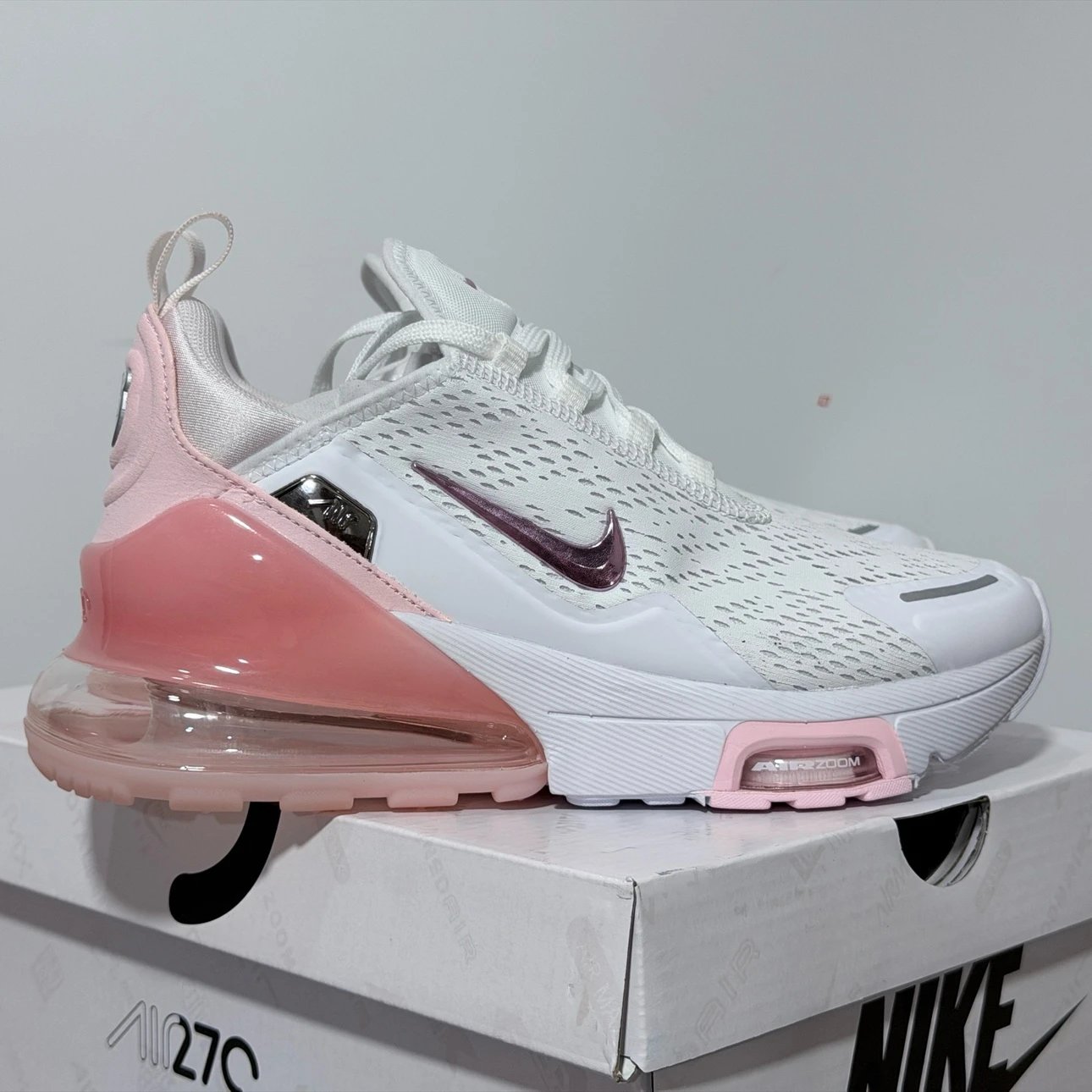 Max 270二代白粉 纯原版Nike Air Max 270 百搭舒适透气轻便跑步鞋 IO9884-111