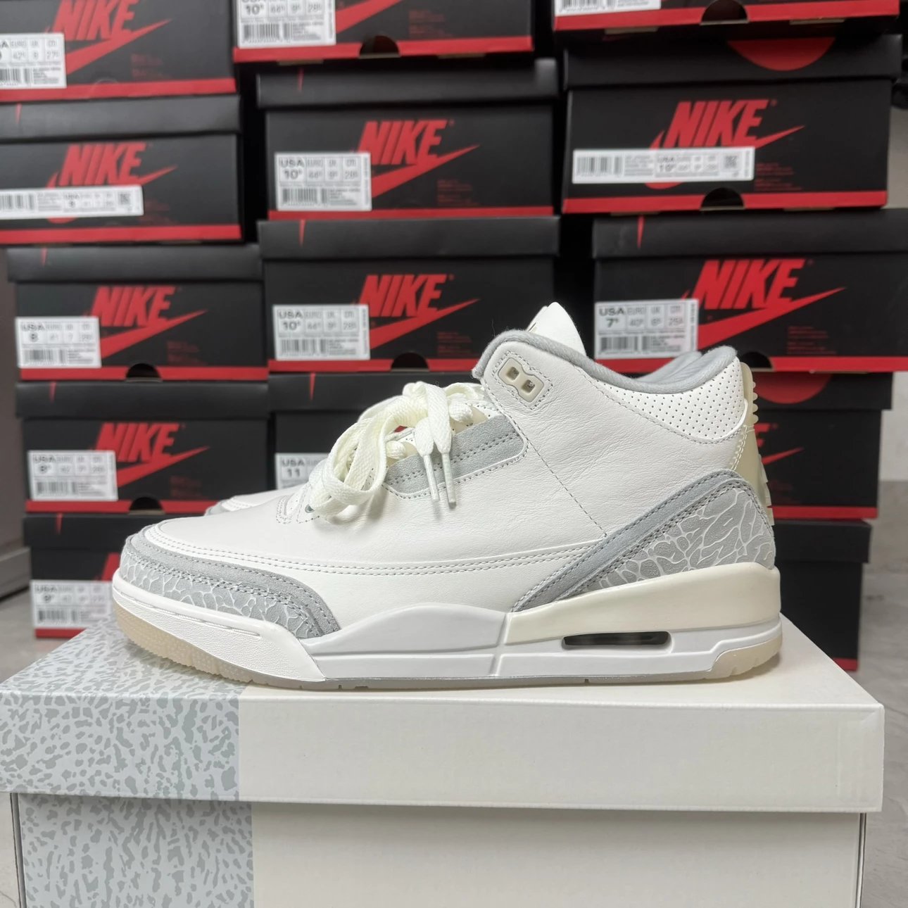 OG version AJ3 gray white