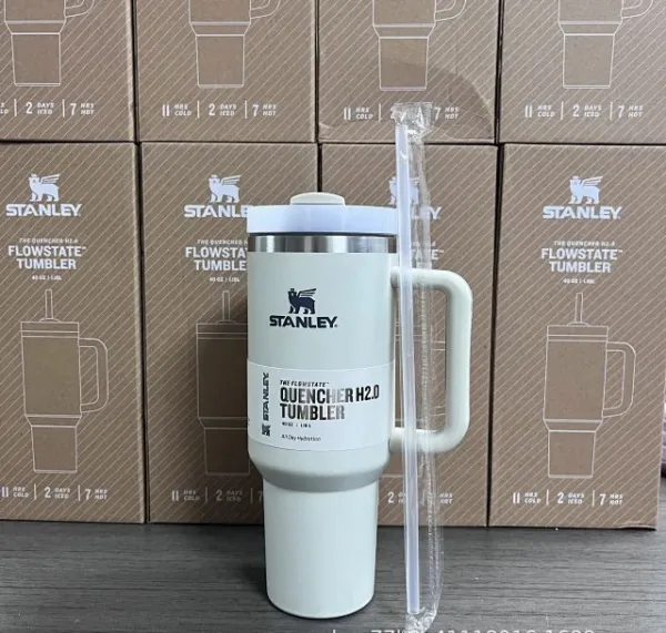 Stanley Quencher H2.0 Tumbler Sage Green Tumbler Accessories - 7
