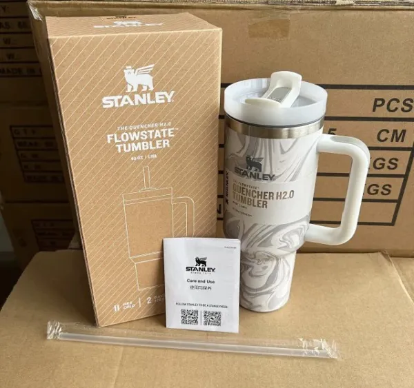 Stanley Quencher H2.0 Tumbler Sage Green Tumbler Accessories - 2