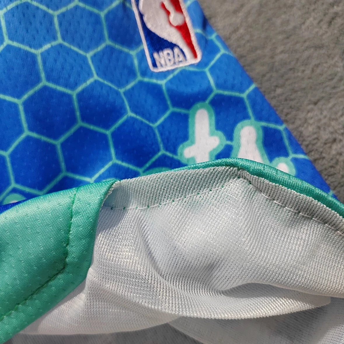 Mitchell & Ness Miami Heat Throwback Basketball Shorts Black product detail 23 in Litbuy spreadsheet finds