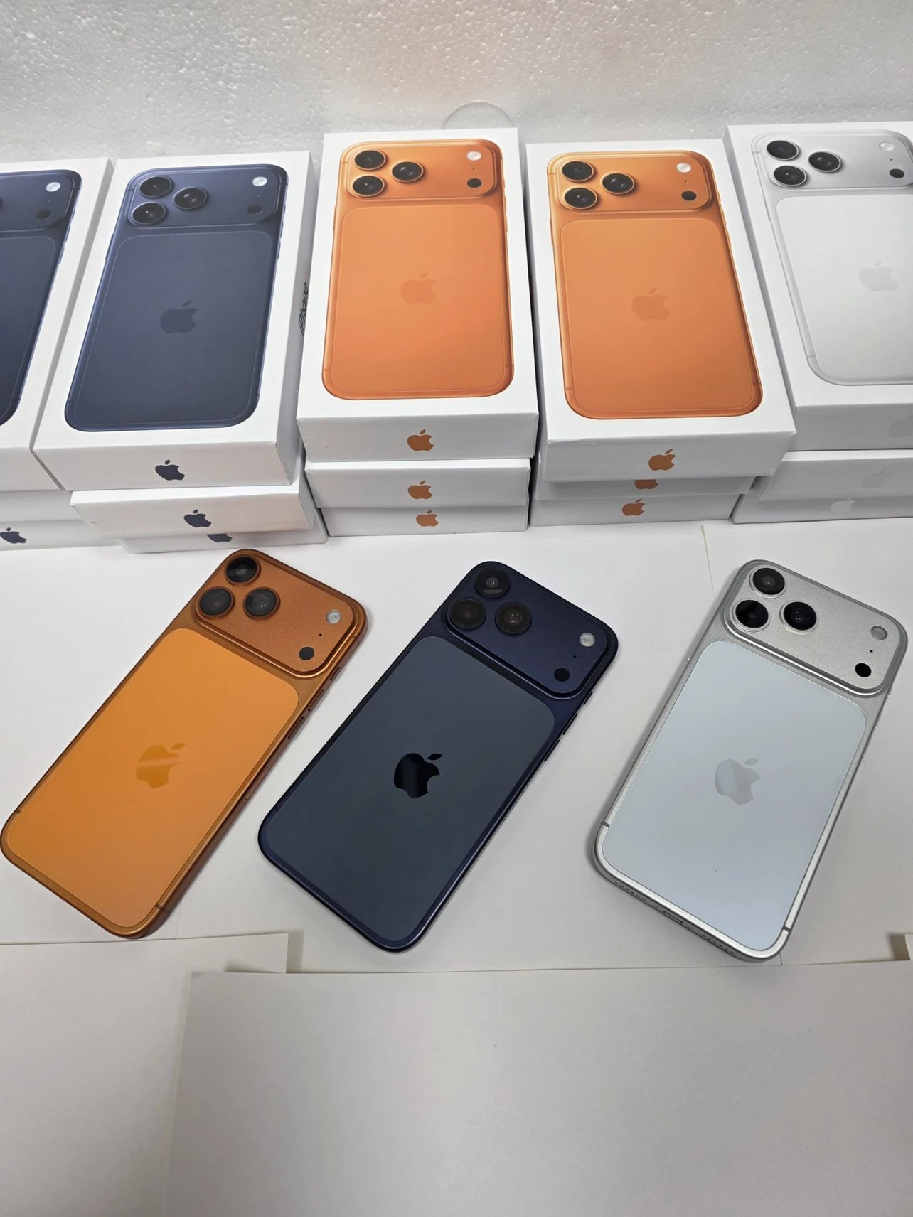 Better Quality S25 Ultra+ iPhone 17-16 Pro Max with Valid Serial Number, Original Box, Spare Box, and Free Phone Case