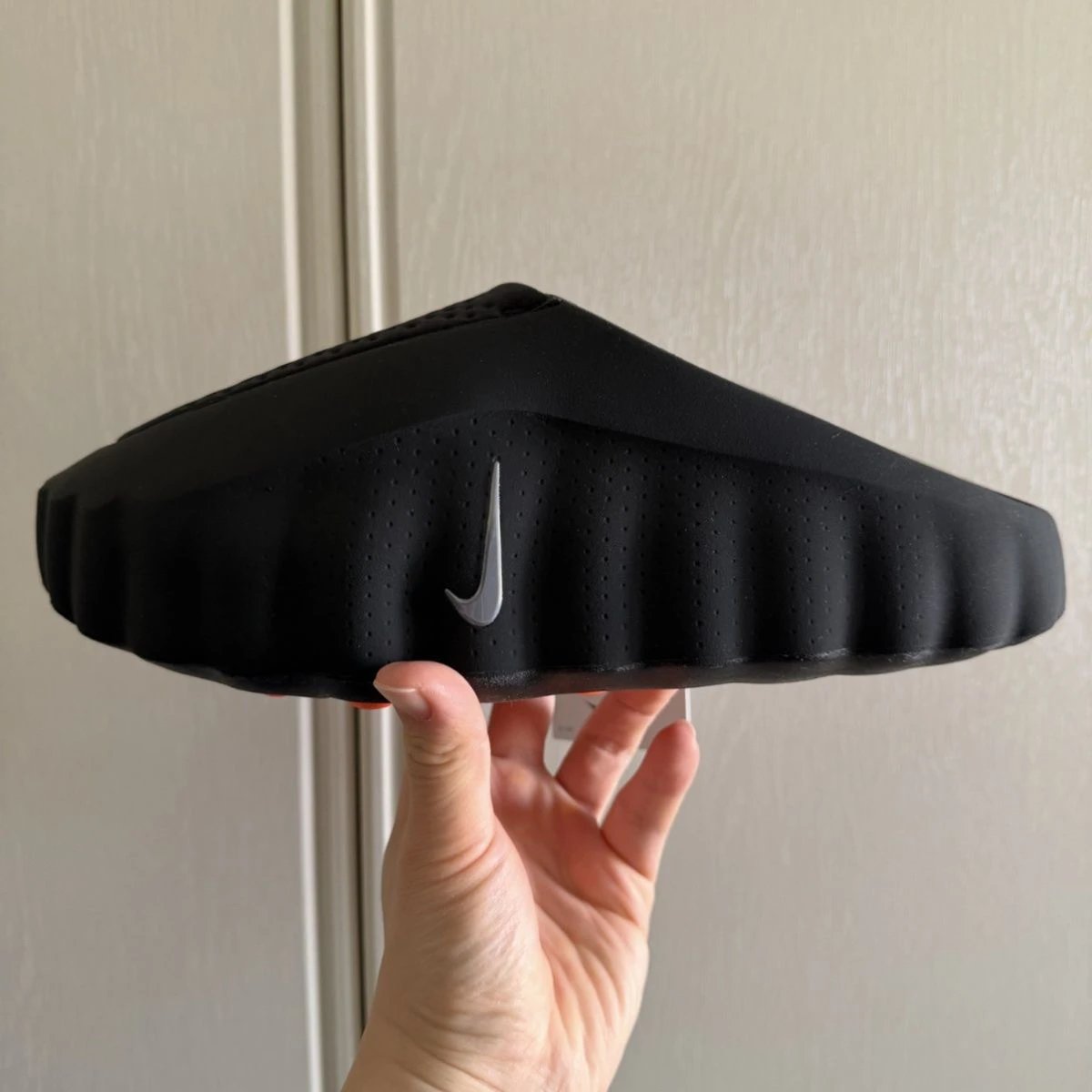 Fashion Slipper (Pre-order: Ships in 3-7 Days)