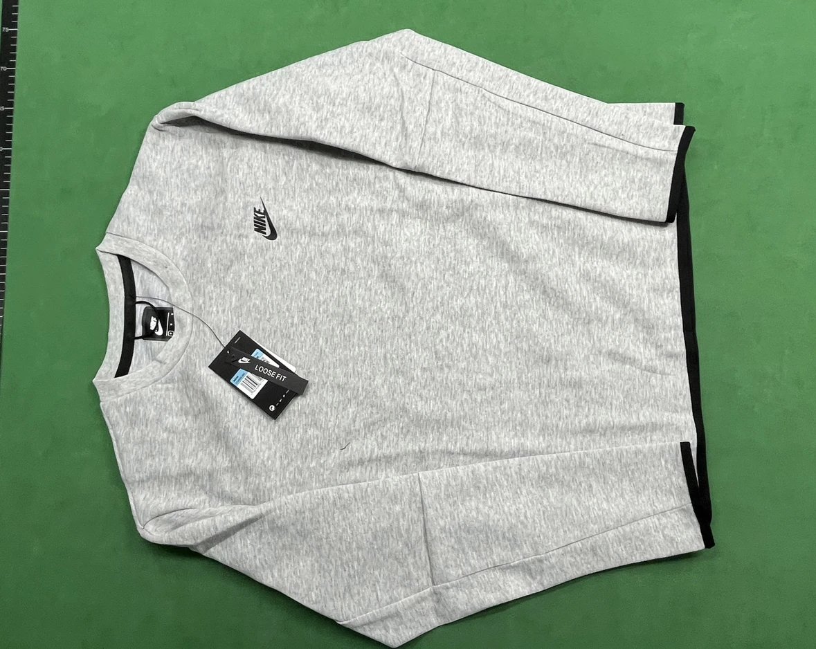Nike Loose Fit Sweat